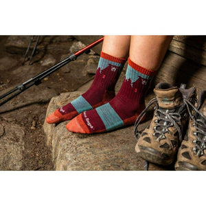 Darn Tough Womens Bear Town Micro Crew Lightweight Sock,WOMENSSOCKSLIGHT,DARN TOUGH,Gear Up For Outdoors,