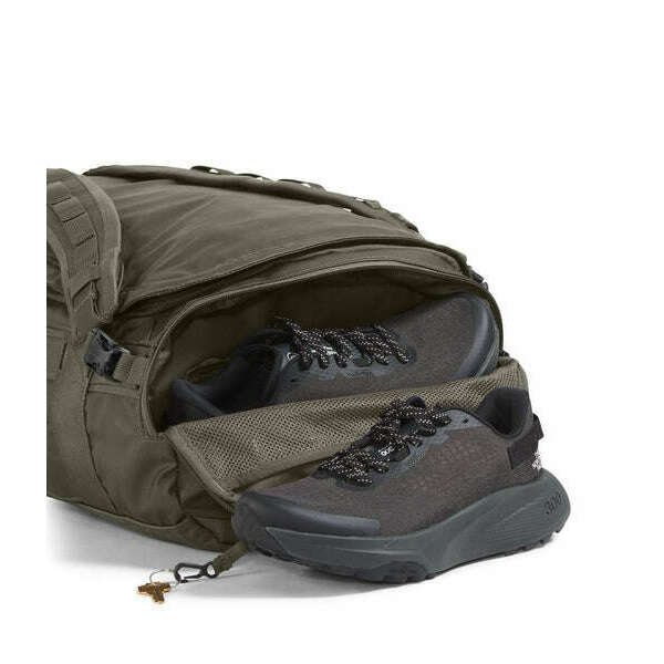 The North Face Base Camp Voyager Duffel 32L,EQUIPMENTPACKSDUFFLES,THE NORTH FACE,Gear Up For Outdoors,