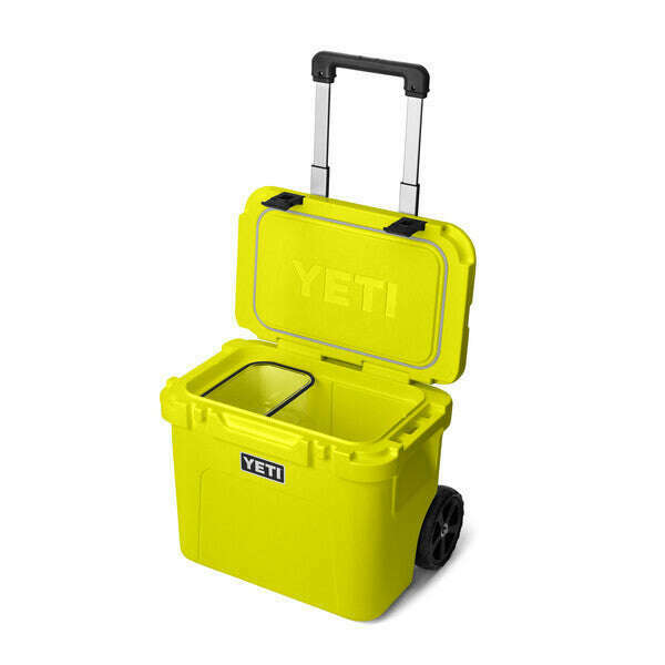 Yeti Roadie Cooler 32L,EQUIPMENTCOOKINGCOOLERS,YETI,Gear Up For Outdoors,