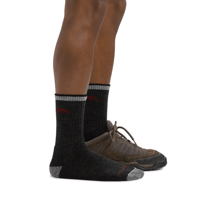 Darn Tough Mens Cushion Micro Crew Hiker Sock,MENSSOCKSMEDIUM,DARN TOUGH,Gear Up For Outdoors,